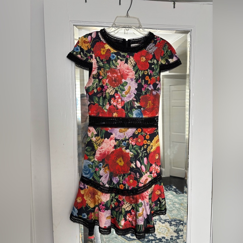 Alice + Olivia Multicolor Floral Womens Dress size 0